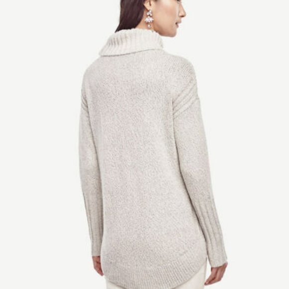 Ann Taylor - XL (16) Black Hi-Lo Turtleneck Sweate - Picture 2 of 3